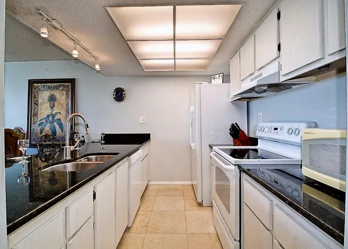 440 West 608 N Waterfront 2 Bedroom 2 Bathroom With Gulf Of Mexico View. 23125 Apartment Clearwater Beach